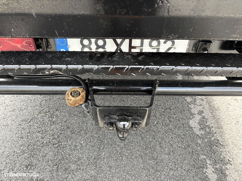 Mitsubishi L200 2.4 DI-D CD Campera Space Cab 3L 4WD - 9