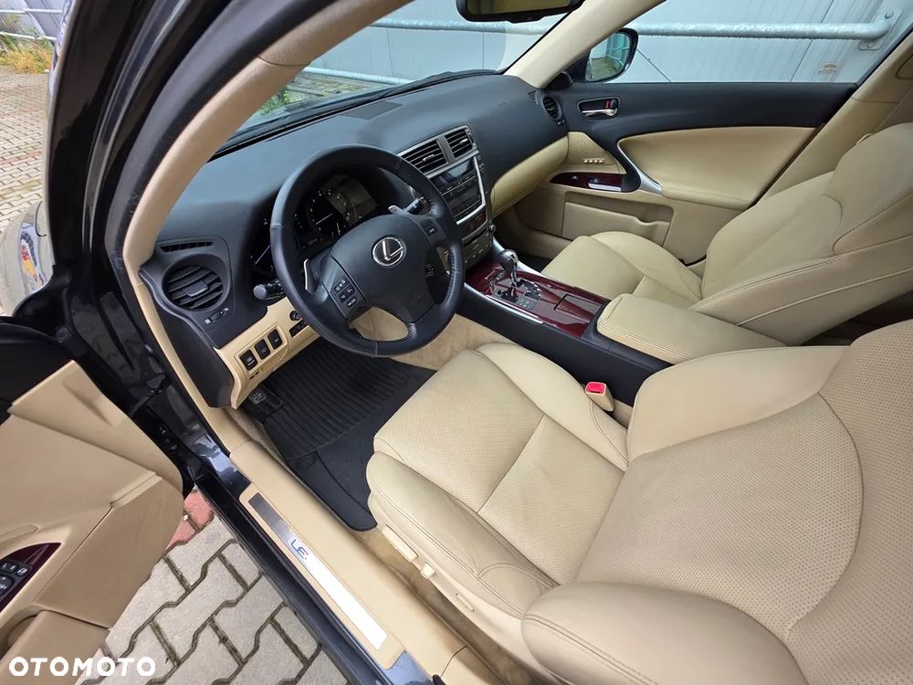 Lexus IS 250 Prestige - 7