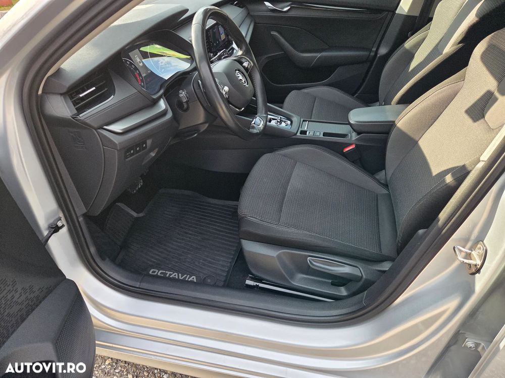 Skoda Octavia 2.0 TDI DSG Style - 17
