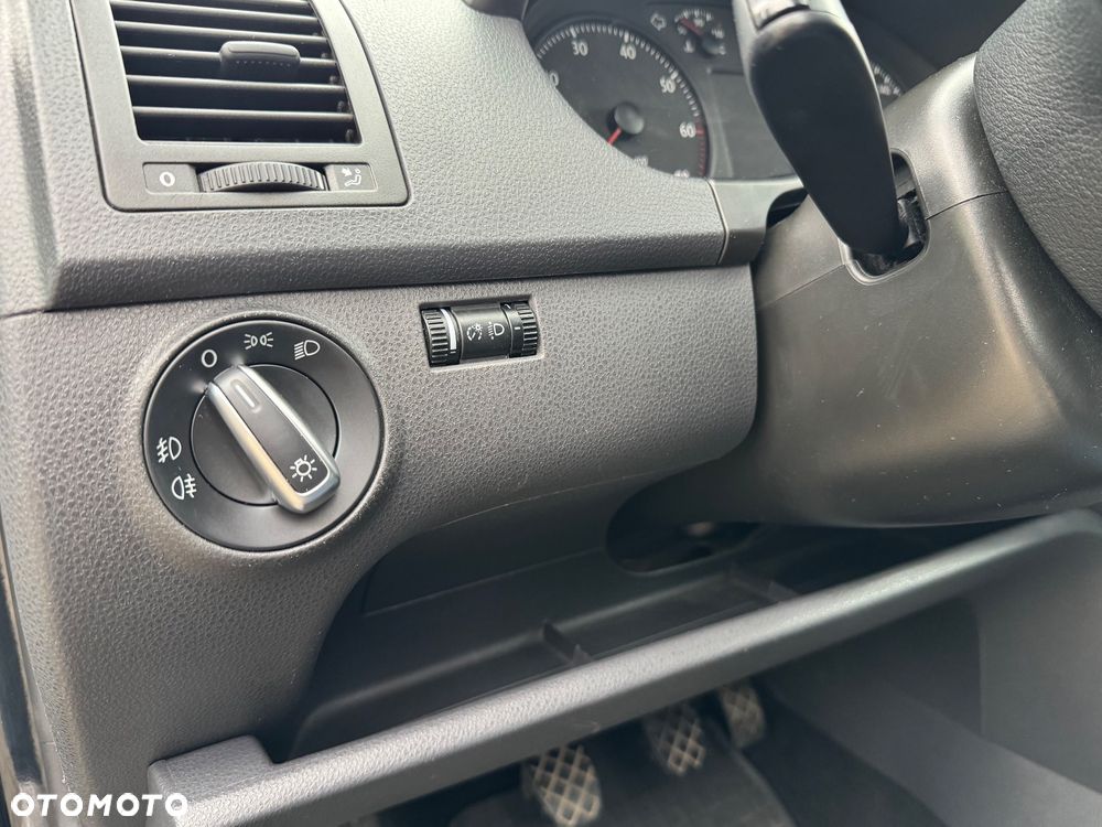 Volkswagen Polo 1.4 Tour - 23