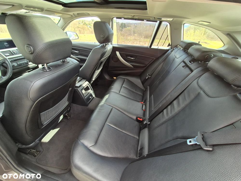 BMW Seria 3 320d Efficient Dynamic Edition - 14