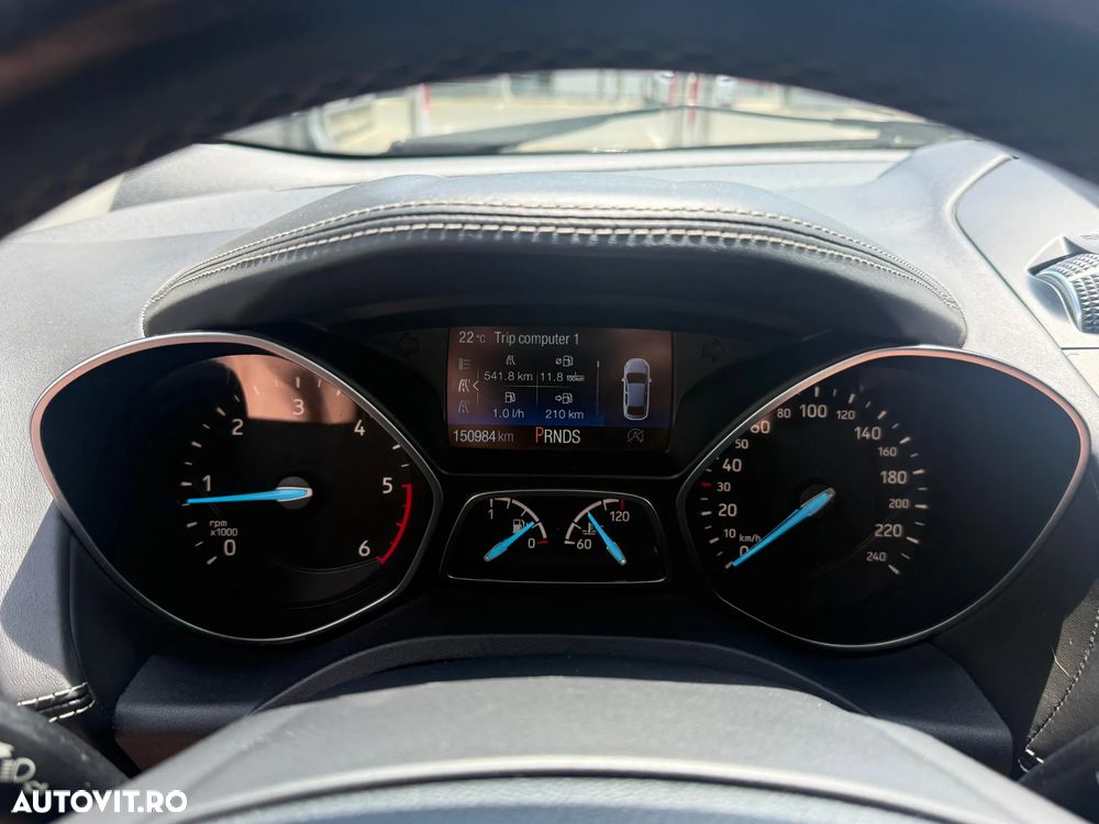 Ford Kuga - 9