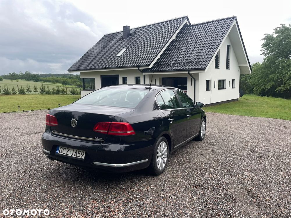 Volkswagen Passat 2.0 TDI Comfortline - 5