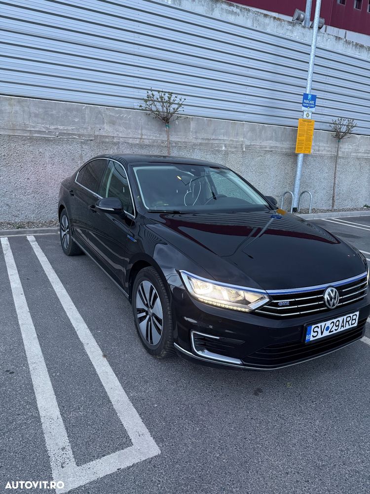 Volkswagen Passat - 2