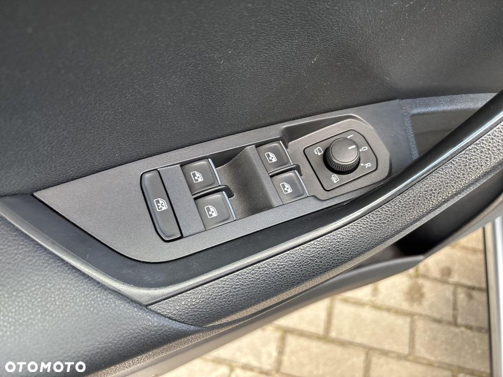 Skoda Karoq 2.0 TDI SCR 4x4 Style - 25
