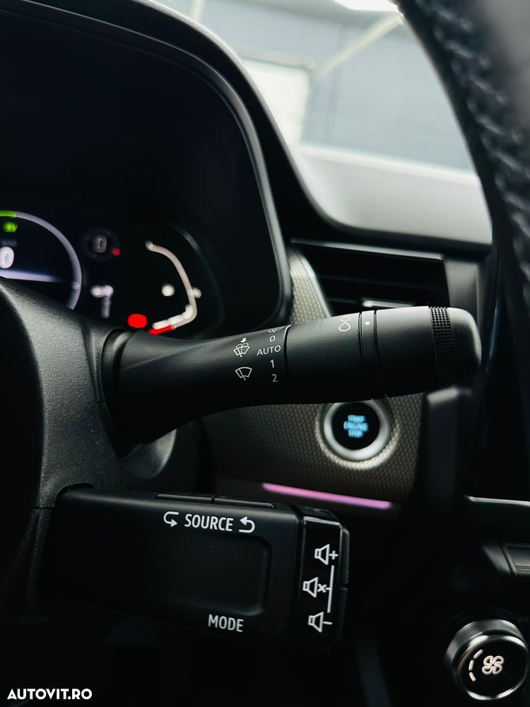 Renault Arkana E-TECH Zen - 32