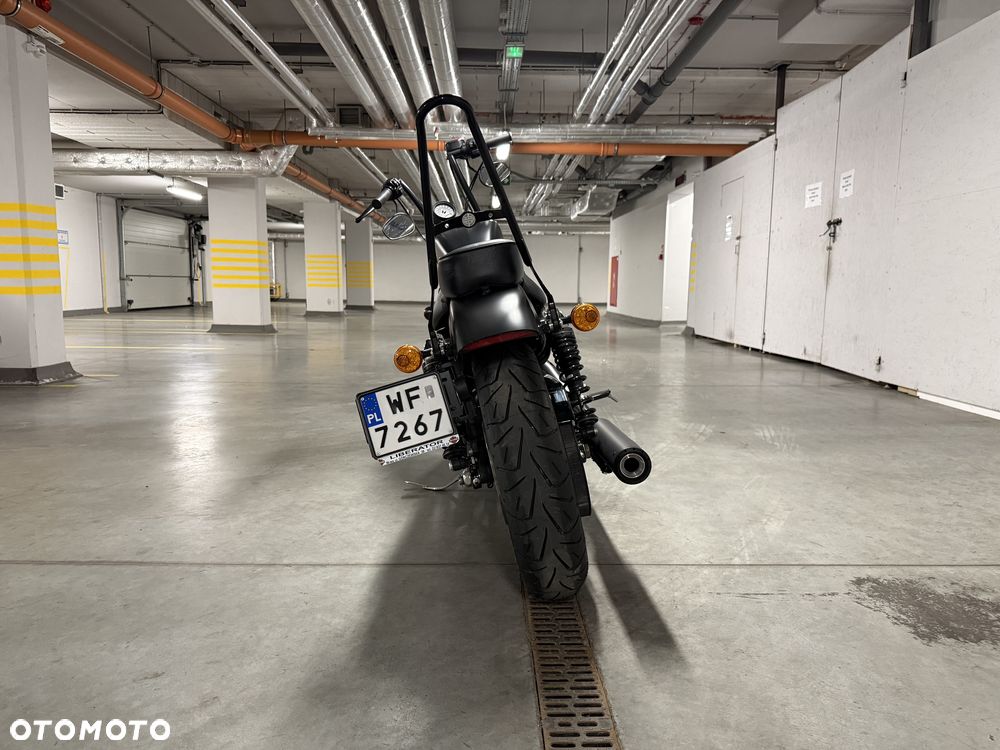 Harley-Davidson Sportster Iron 883 - 4