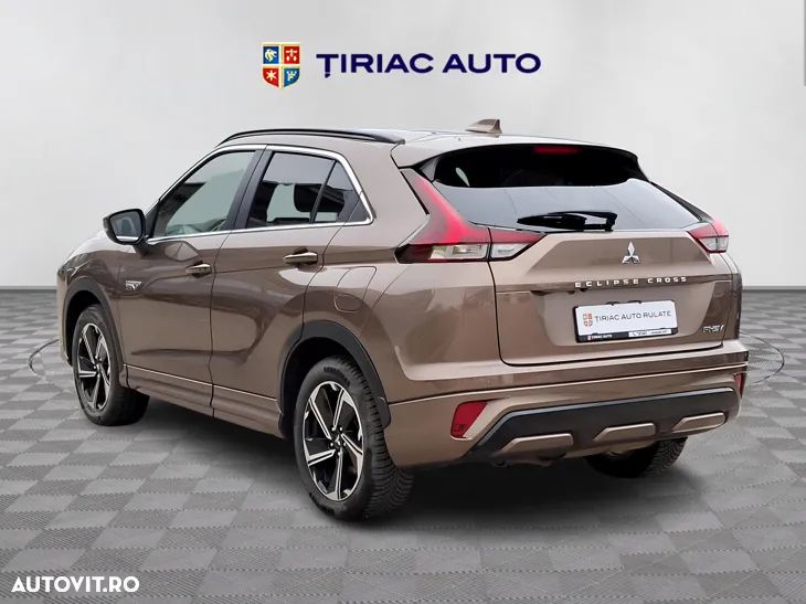 Mitsubishi Eclipse-Cross Plug-In Hybrid 4WD Plus Select - 4