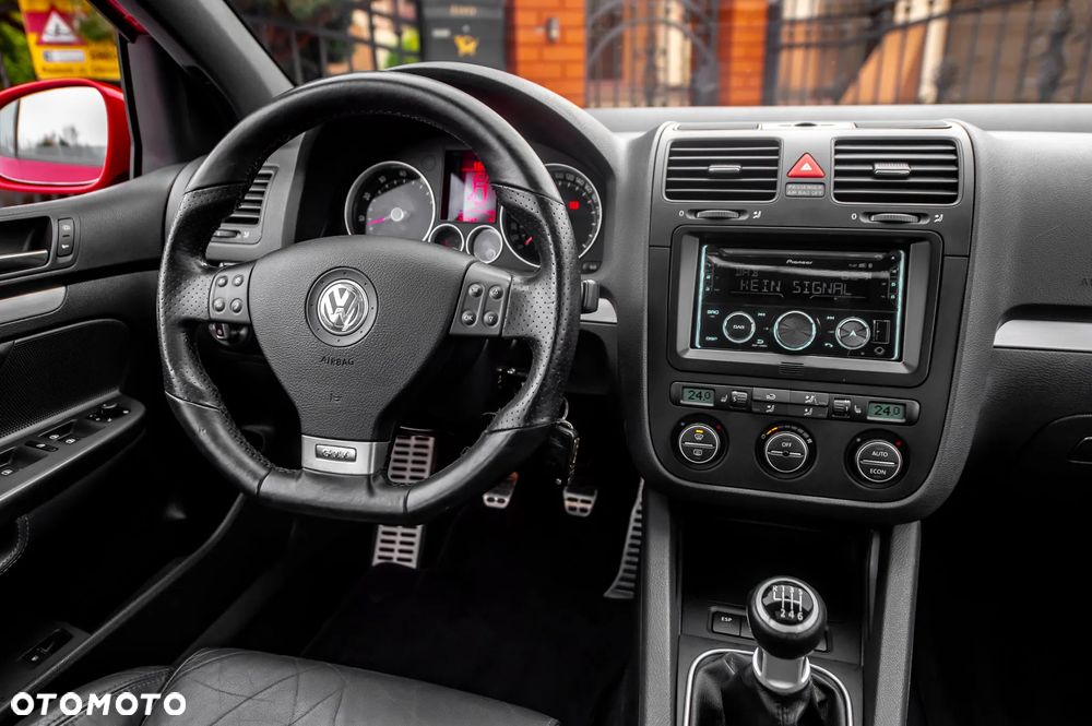 Volkswagen Golf 2.0 GTI - 23