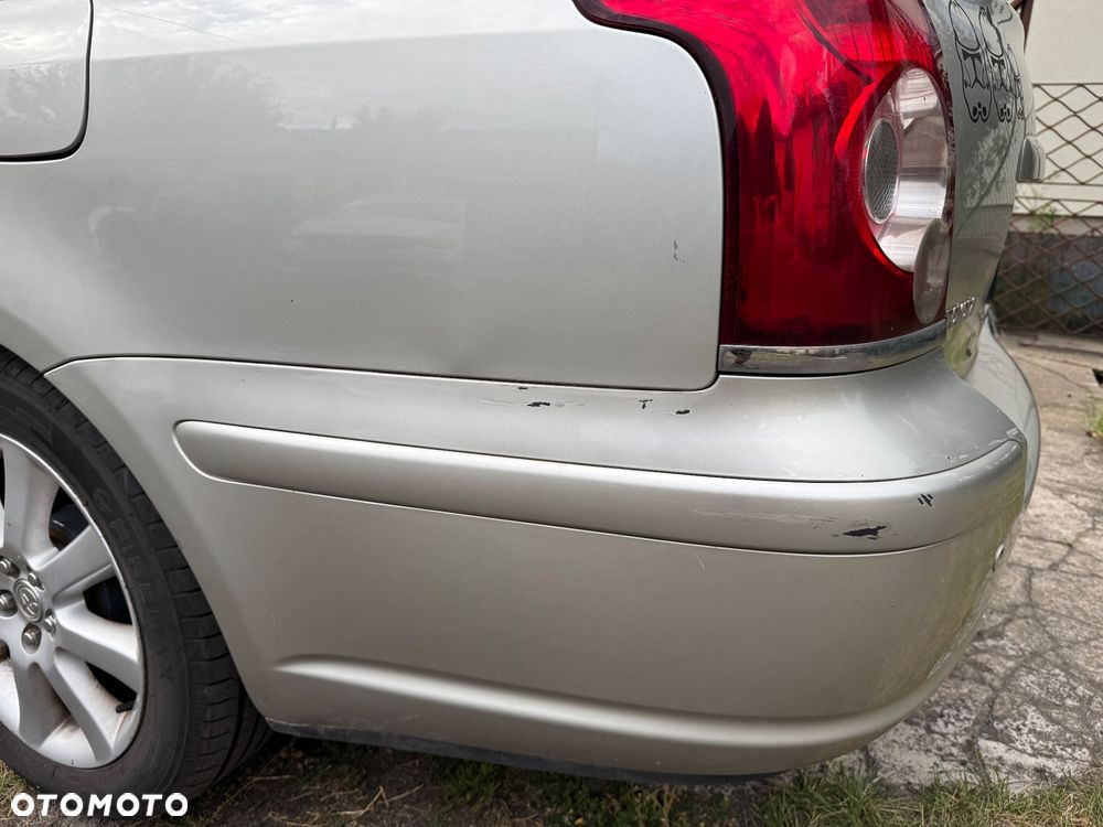 Toyota Avensis 2.0 VVT-i Sol plus - 4
