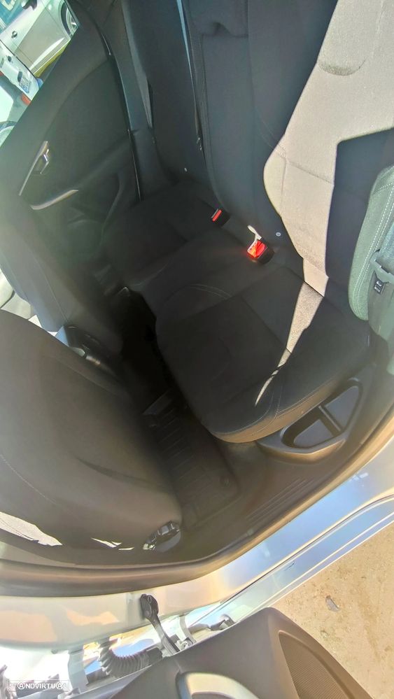 Volvo V40 D2 Kinetic - 18