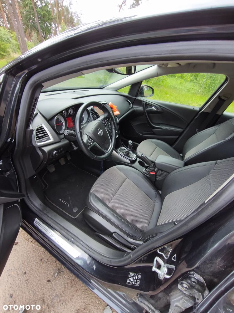 Opel Astra 1.6 CDTI Cosmo - 17