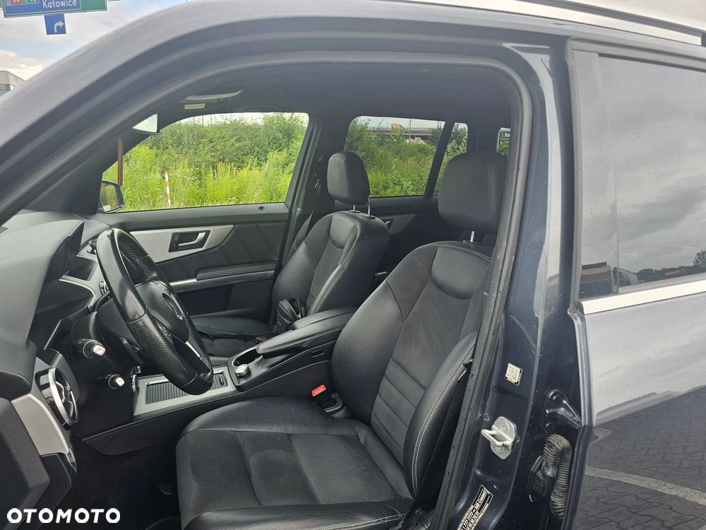 Mercedes-Benz GLK 220 CDI DPF 4Matic BlueEFFICIENCY 7G-TRONIC - 27