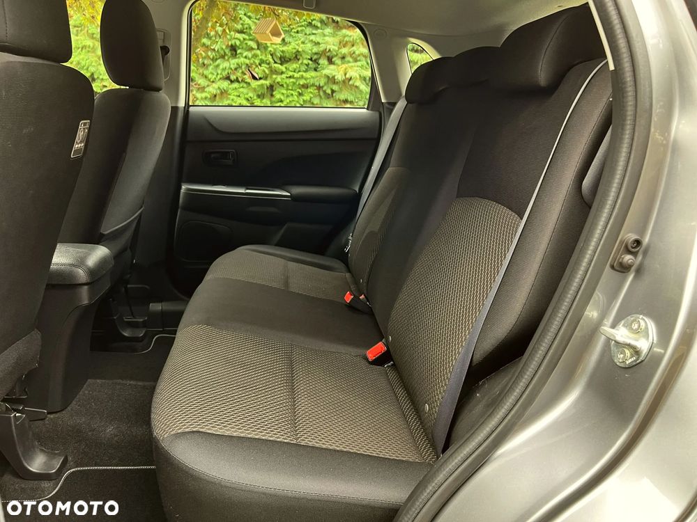 Mitsubishi ASX 1.6 Invite - 23