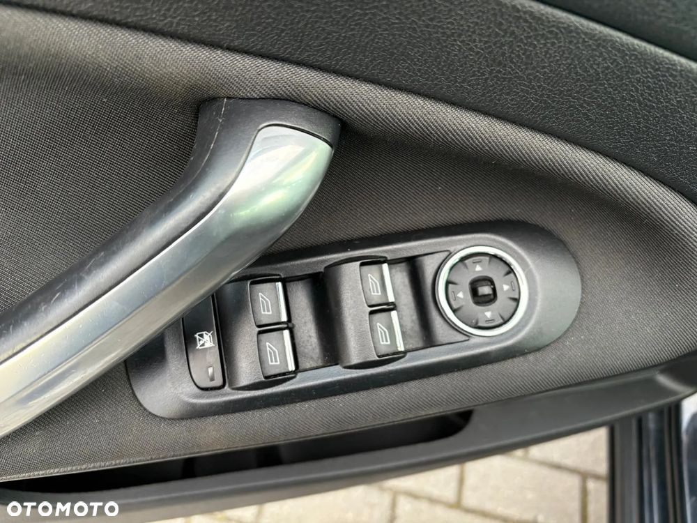 Ford Mondeo 2.0 TDCi Platinium X Plus (Titanium) - 24