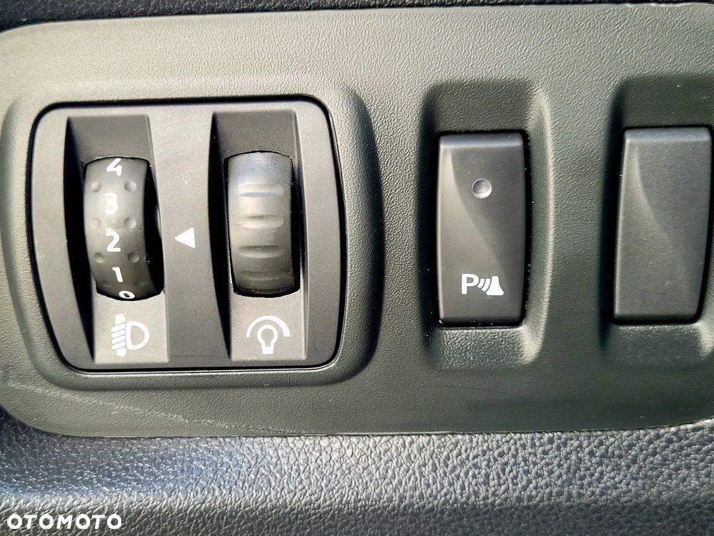 Renault Captur - 24
