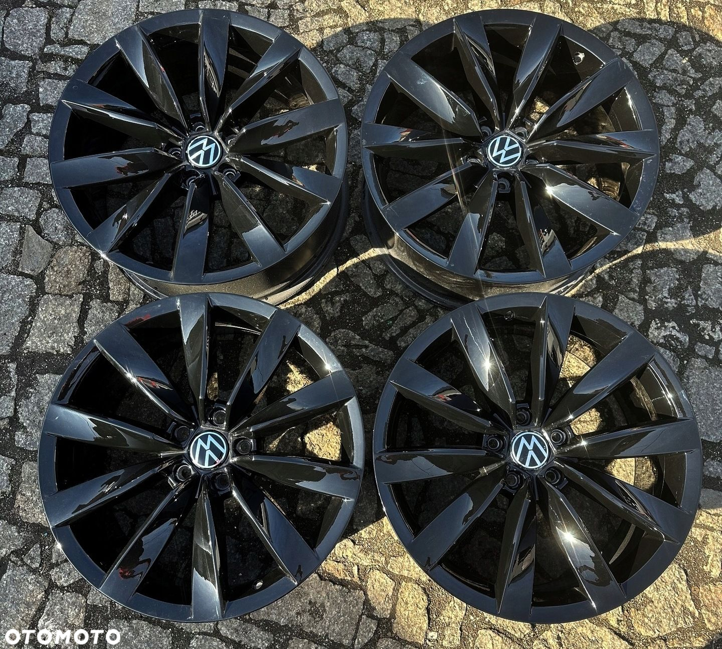 FELGI VW ARTEON 3G8 5X112 19 8J ET 40 PASSAT T-ROC - 3