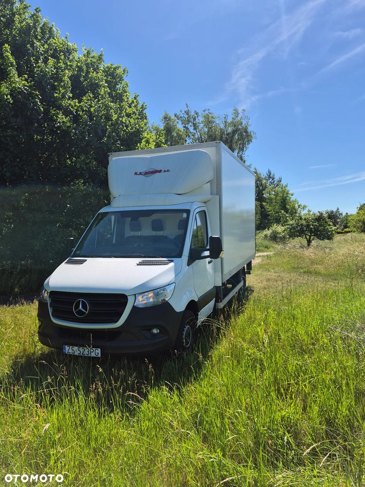 Mercedes-Benz Sprinter - 1