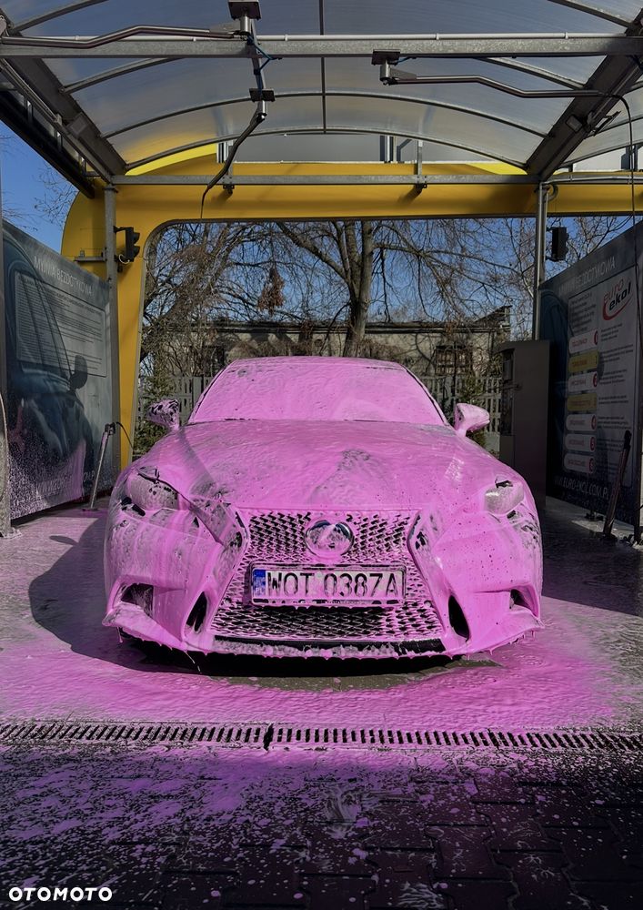Lexus IS - 5