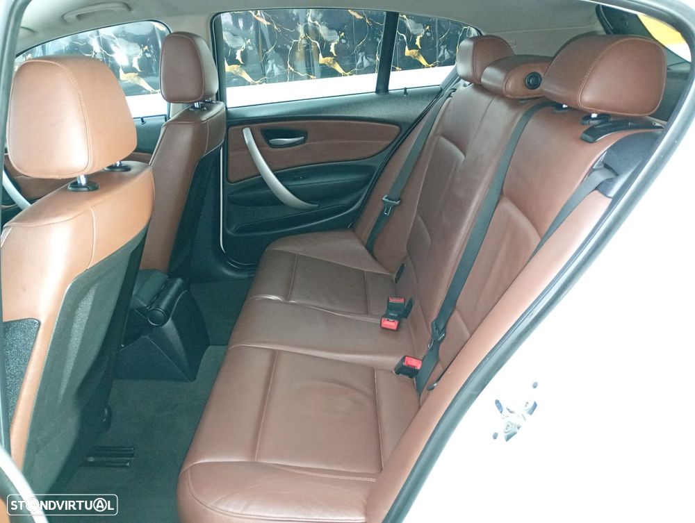 BMW 118 d Line Sport - 26