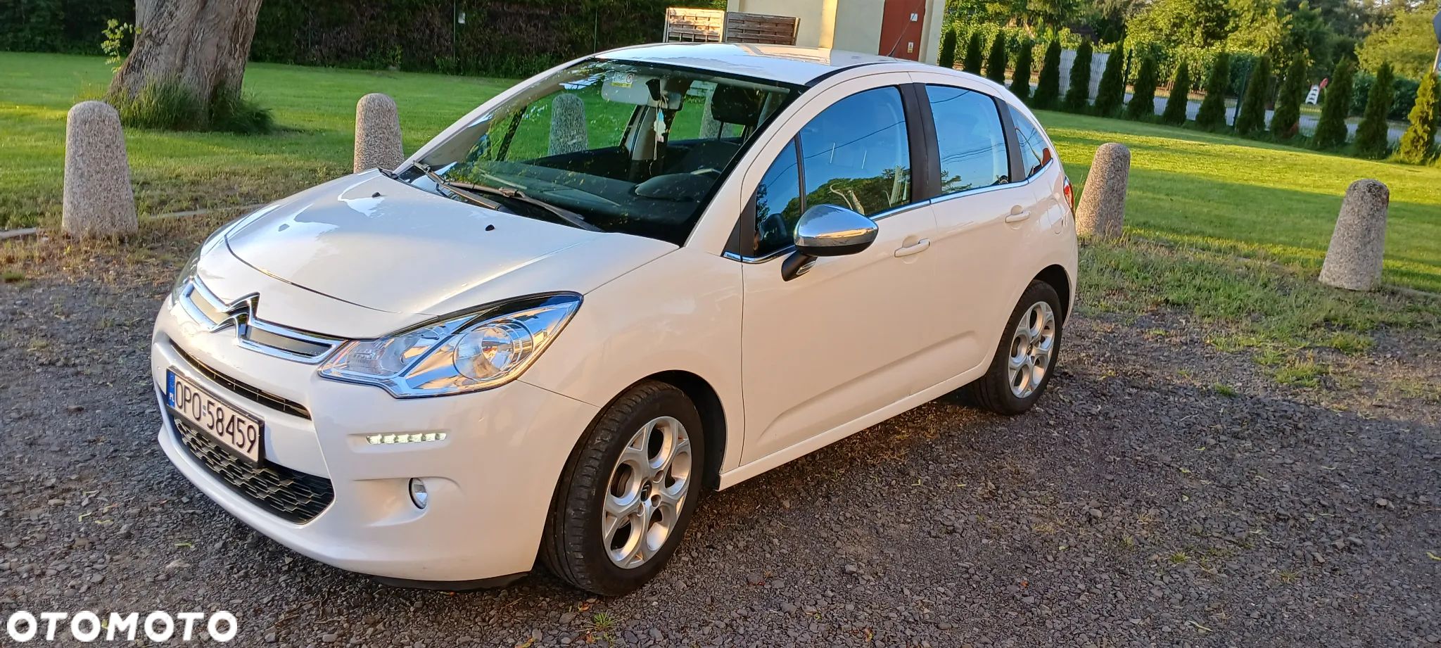 Citroën C3 1.2 PureTech Exclusive - 1