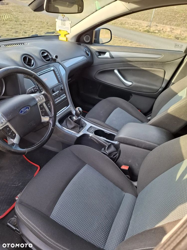 Ford Mondeo 2.0 TDCi Titanium - 10