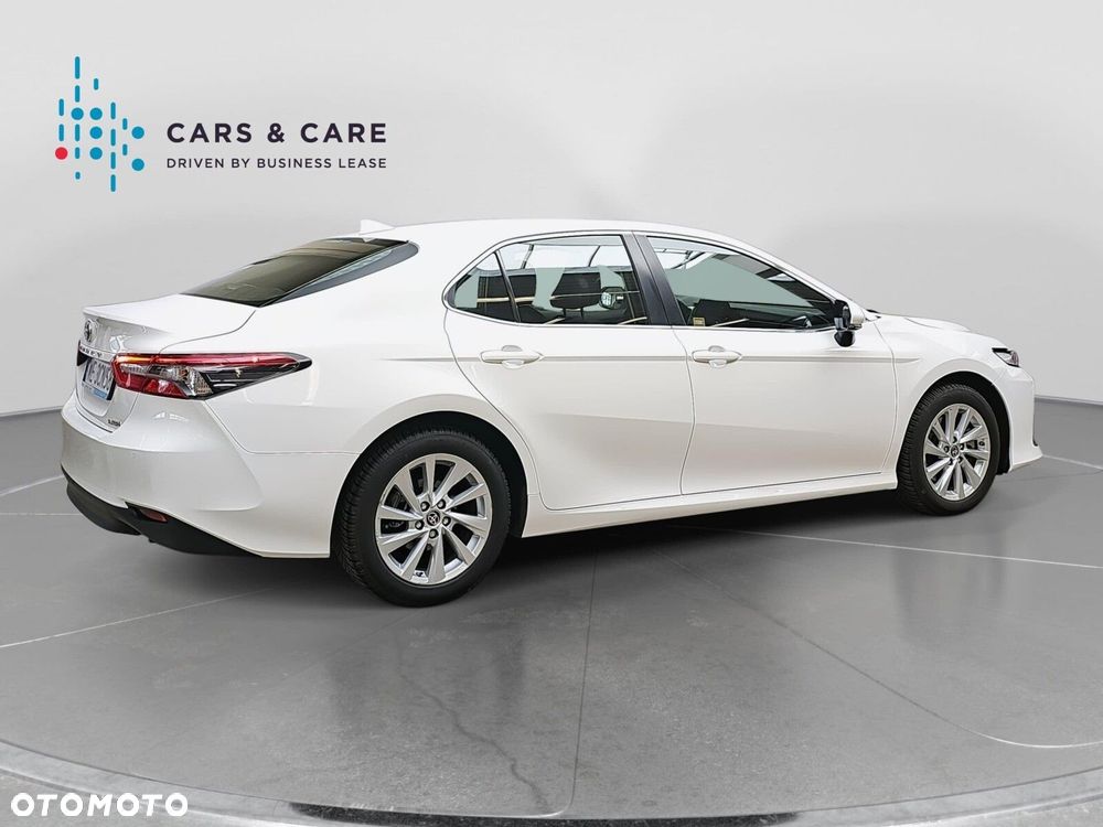 Toyota Camry 2.5 Hybrid Comfort CVT - 23