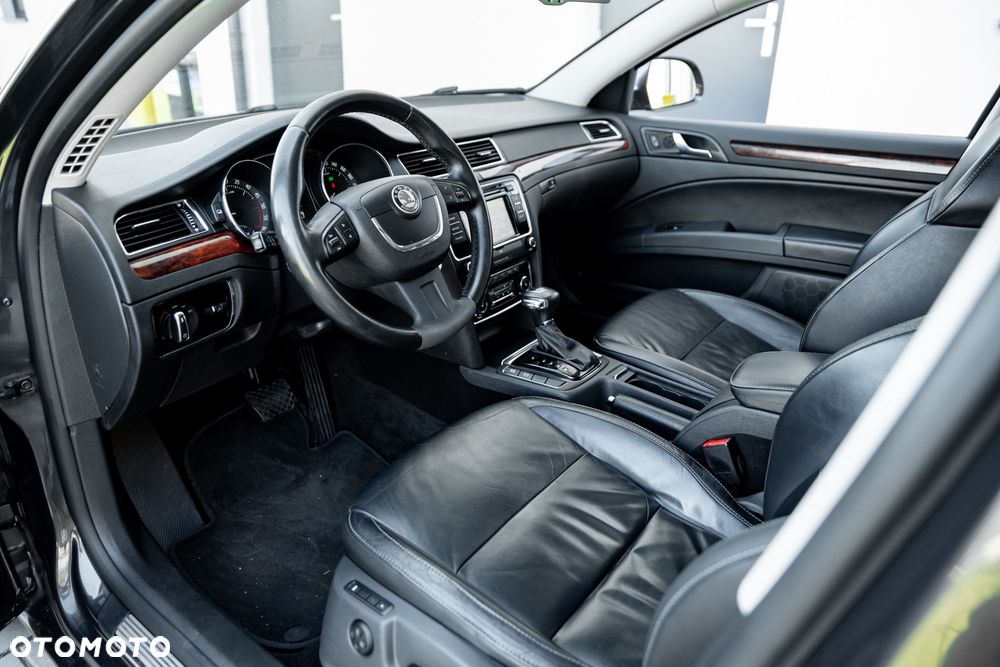 Skoda Superb 2.0 TDI Comfort DSG - 16