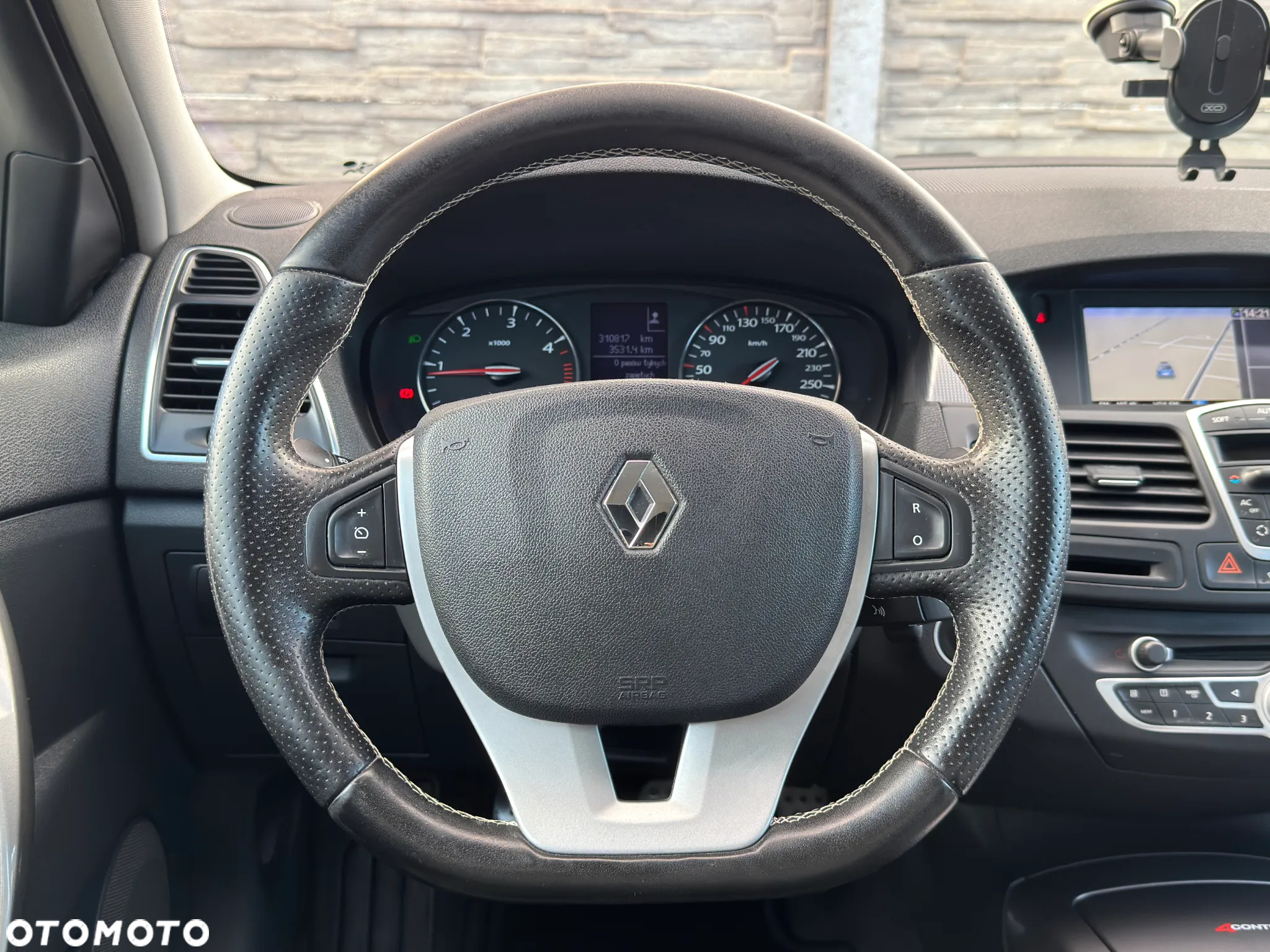 Renault Laguna 2.0 dCi Initiale ESM - 26