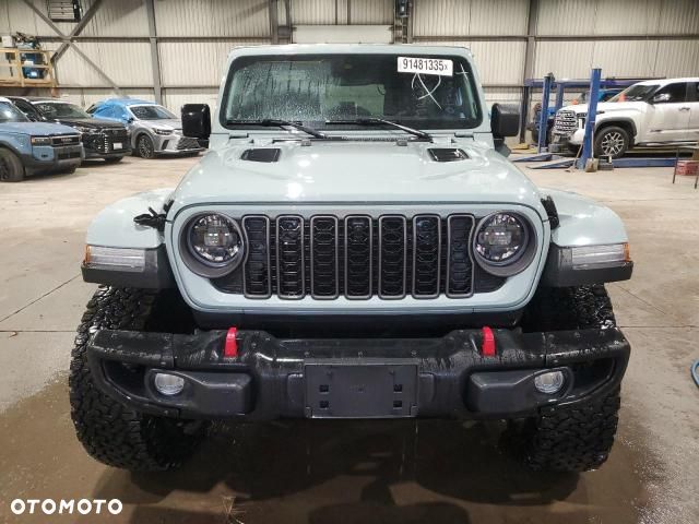 Jeep Wrangler - 3
