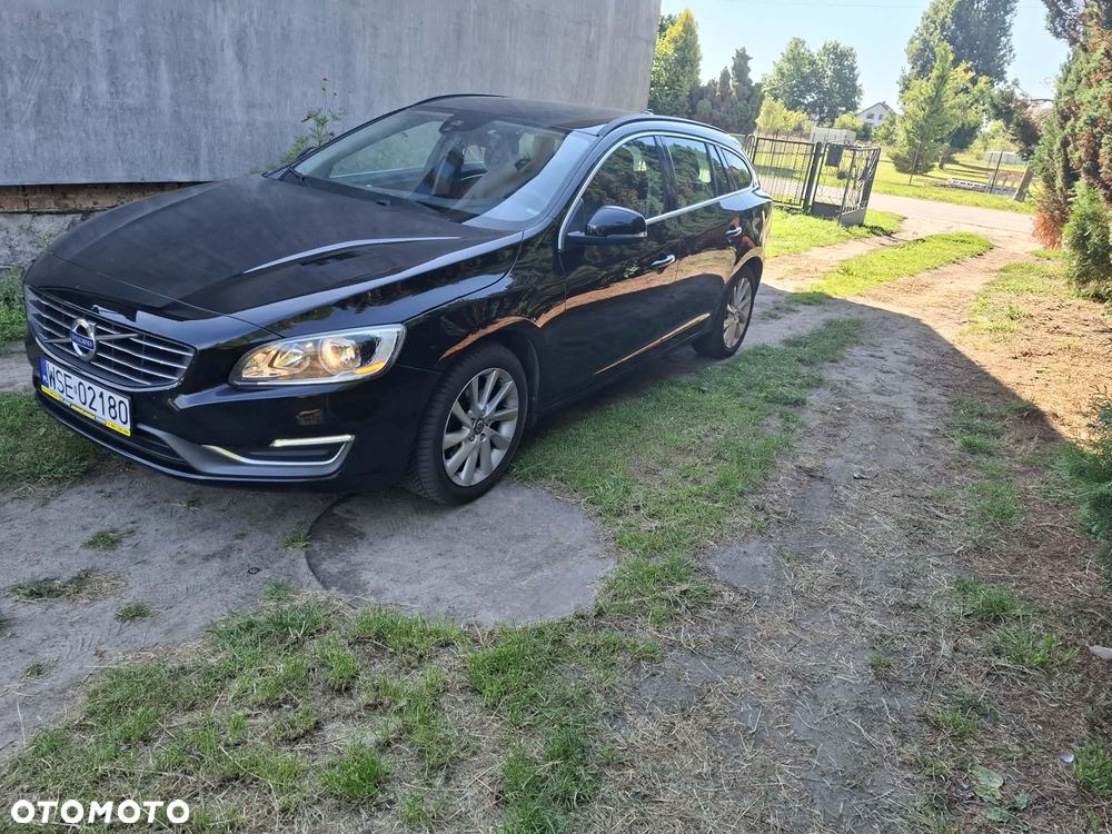 Volvo V60 D2 Summum - 9