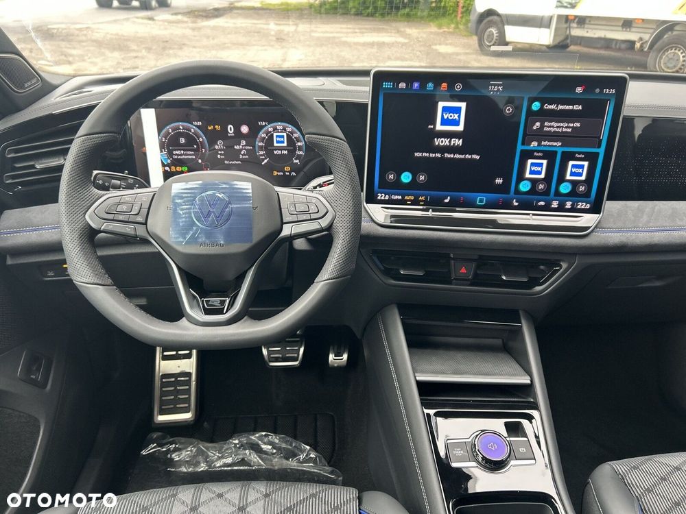Volkswagen Tiguan - 11