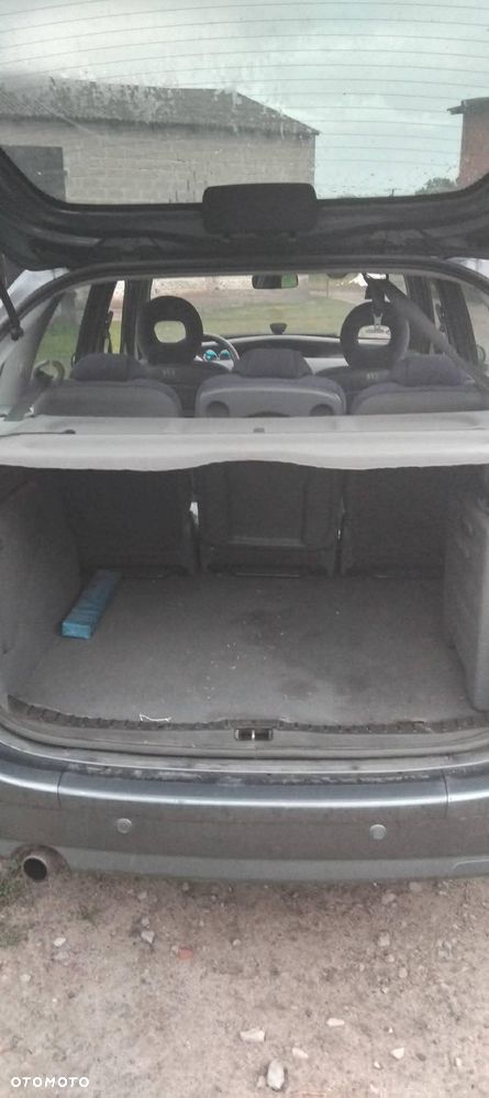 Citroën Xsara Picasso 2.0 16V Exclusive - 5