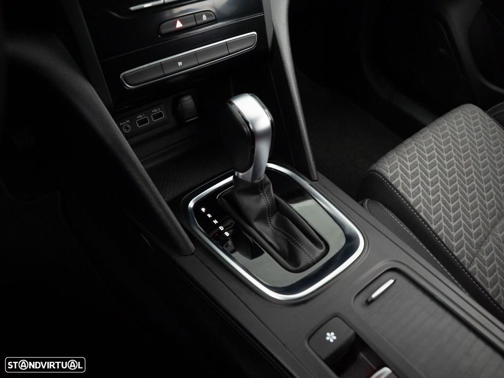 Renault Mégane Sport Tourer 1.6 E-Tech Plug-In Limited - 25