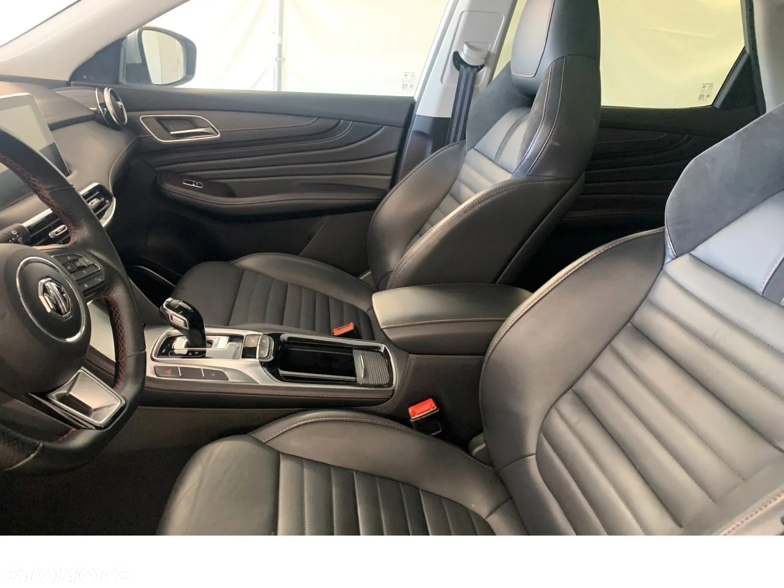 MG EHS 1.5T-GDI PHEV Luxury - 7
