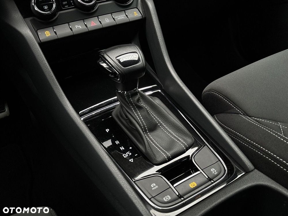 Skoda Karoq 1.5 TSI ACT Sportline DSG - 23
