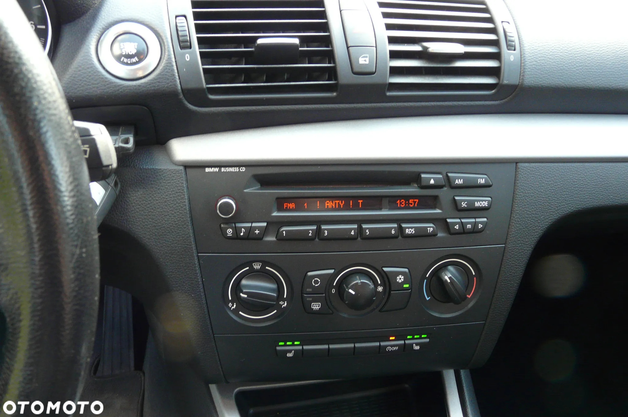 BMW Seria 1 116i - 19