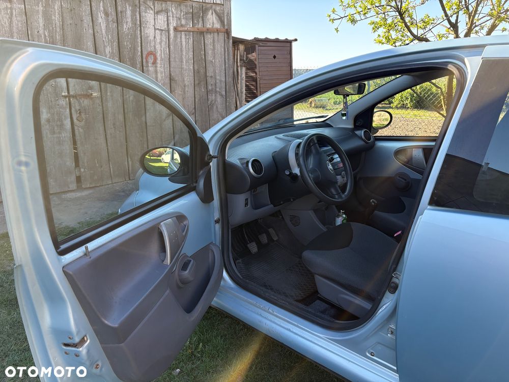 Toyota Aygo Standard - 5