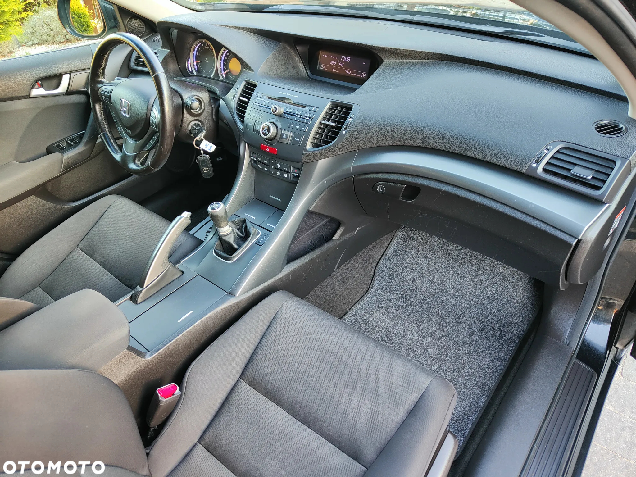 Honda Accord 2.0 Elegance - 25