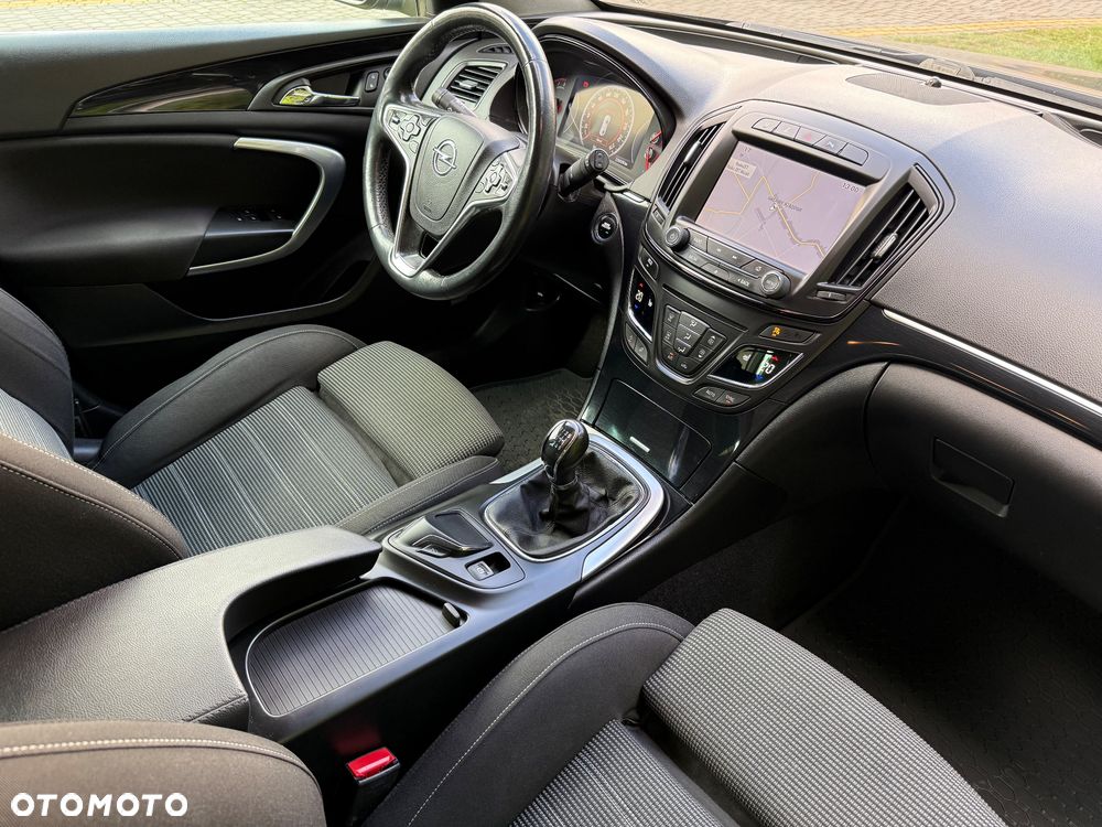 Opel Insignia - 14