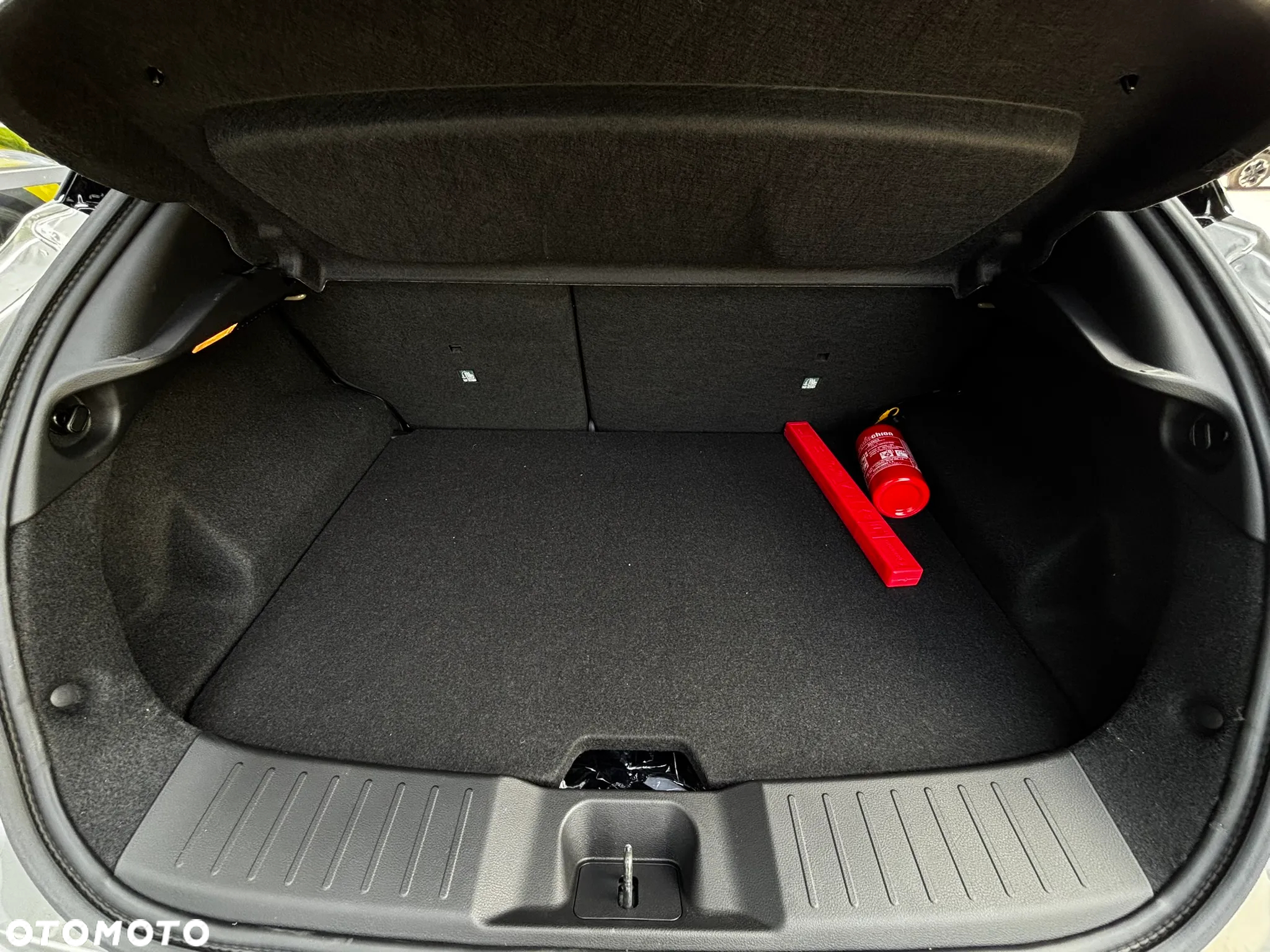Nissan Juke 1.0 DIG-T N-Connecta DCT - 10