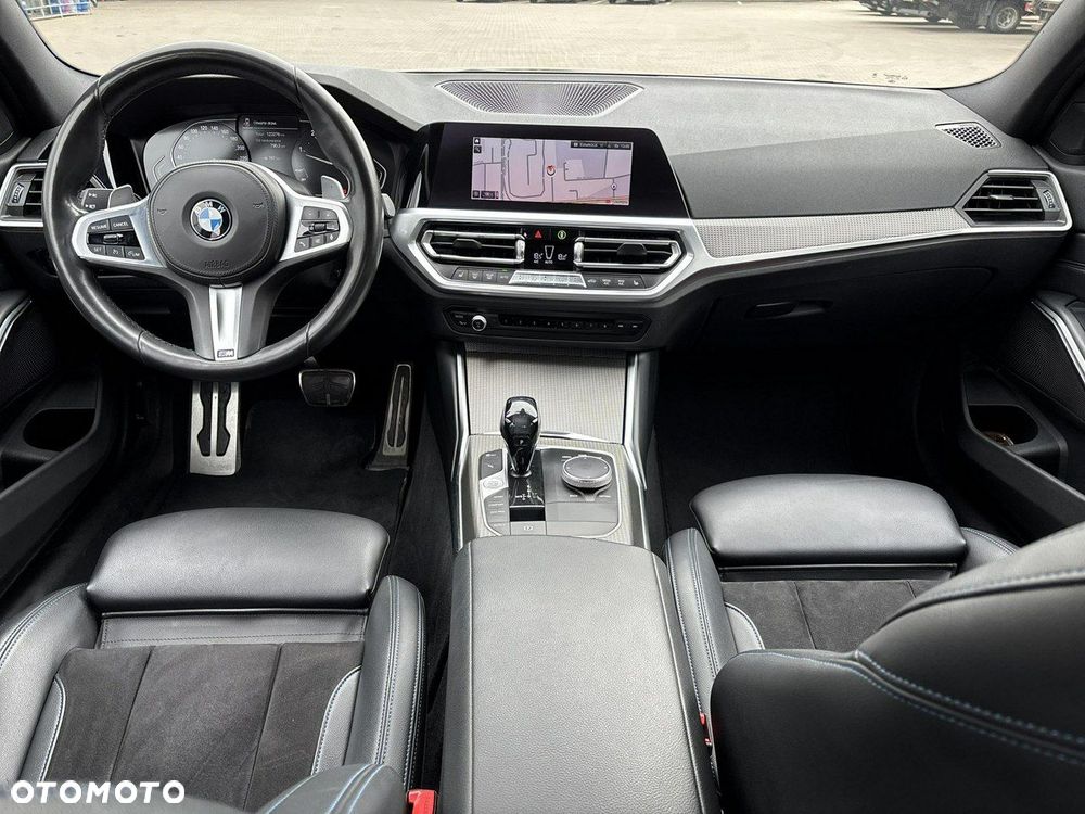 BMW Seria 3 320d M Sport sport - 13