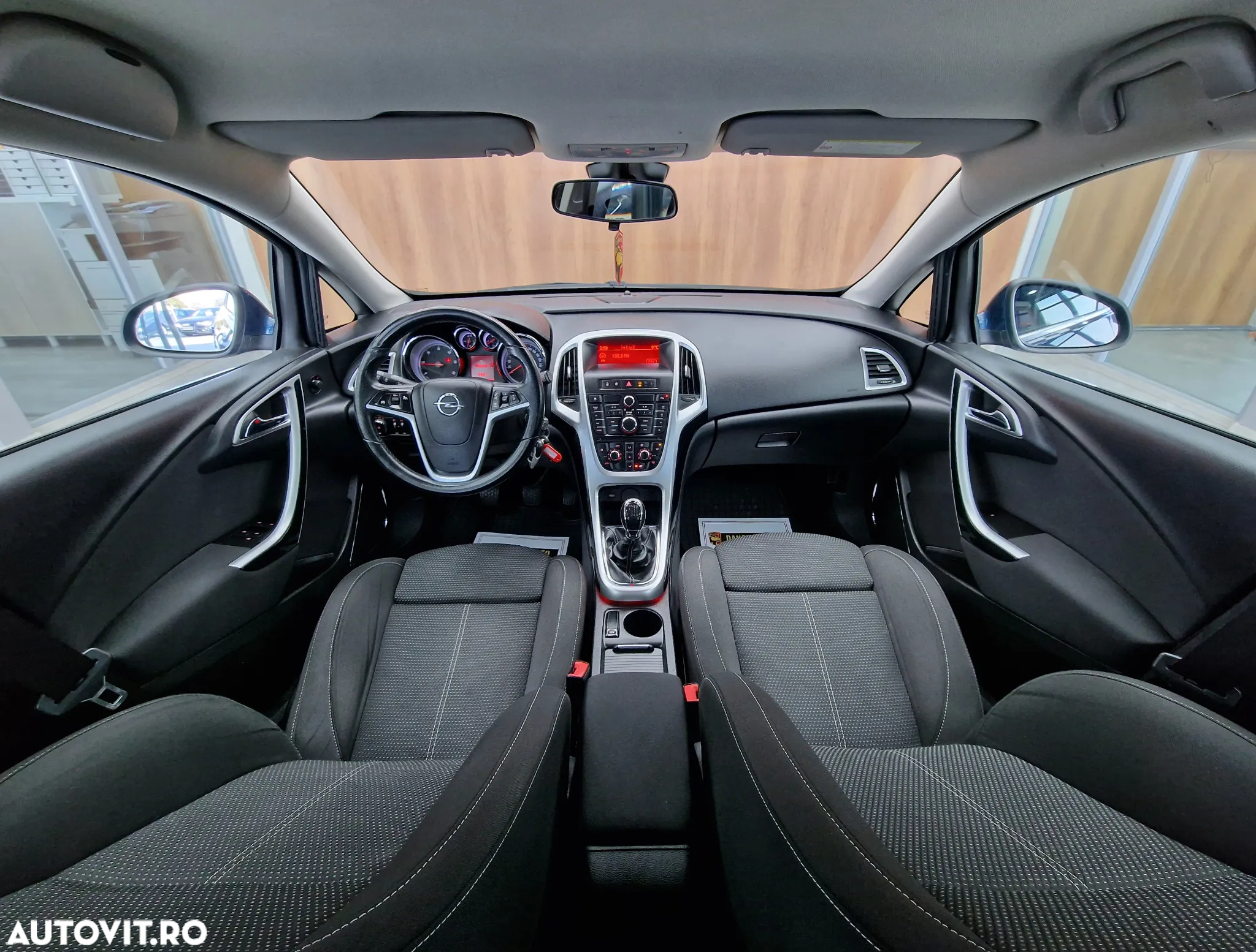 Opel Astra - 8