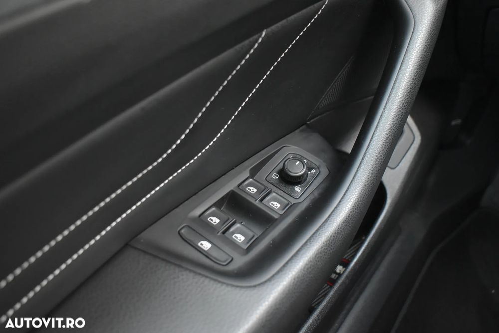 Volkswagen Passat 2.0 TDI DSG Comfortline - 12
