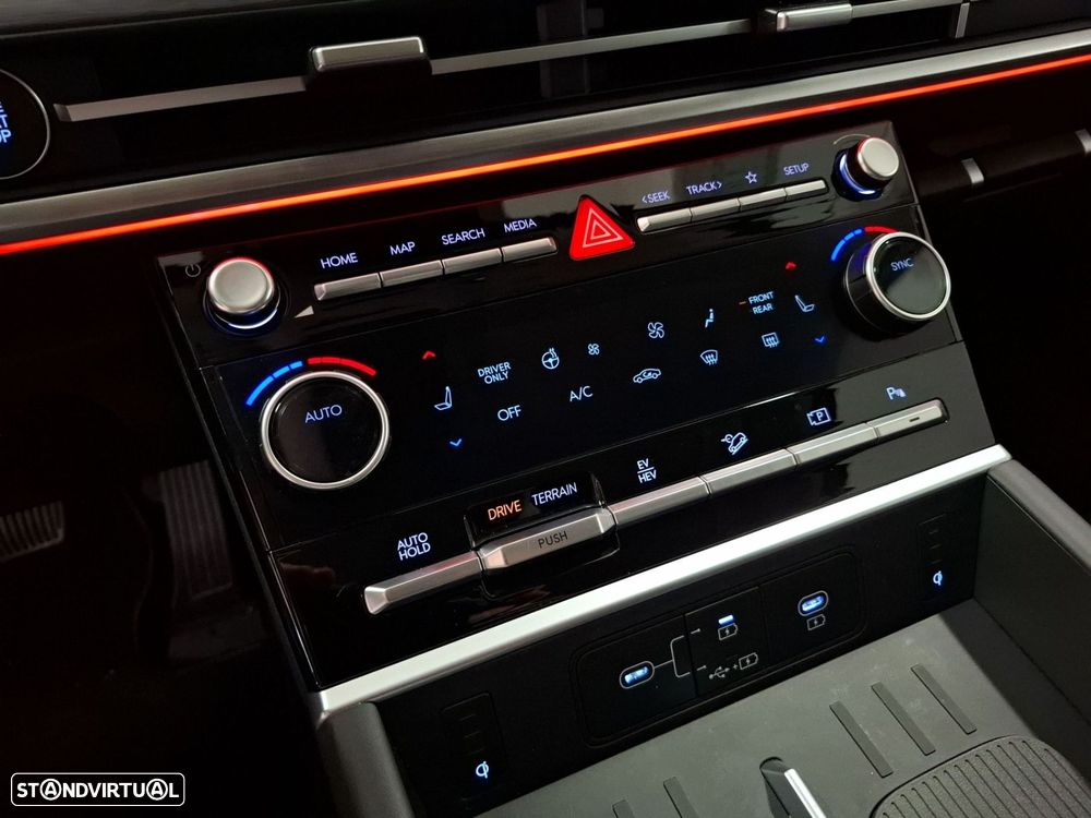 Hyundai Santa Fe 1.6 T-GDI PHEV Calligraphy Pack - 22
