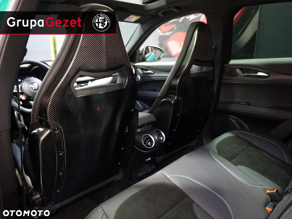 Alfa Romeo Stelvio - 6