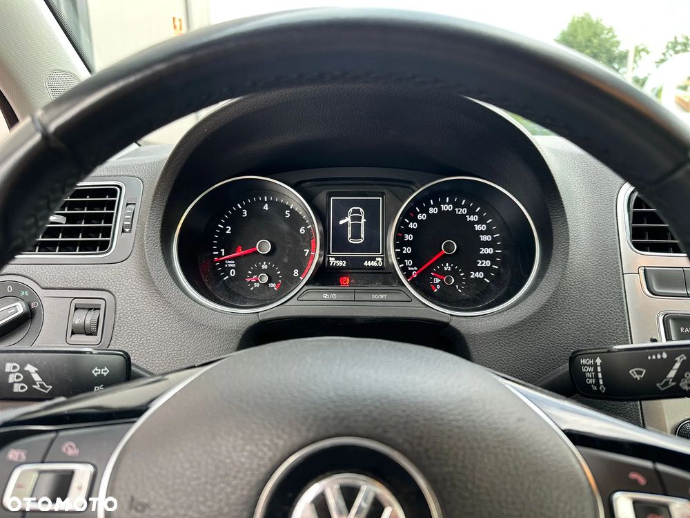Volkswagen Polo 1.2 TSI BMT Highline - 8