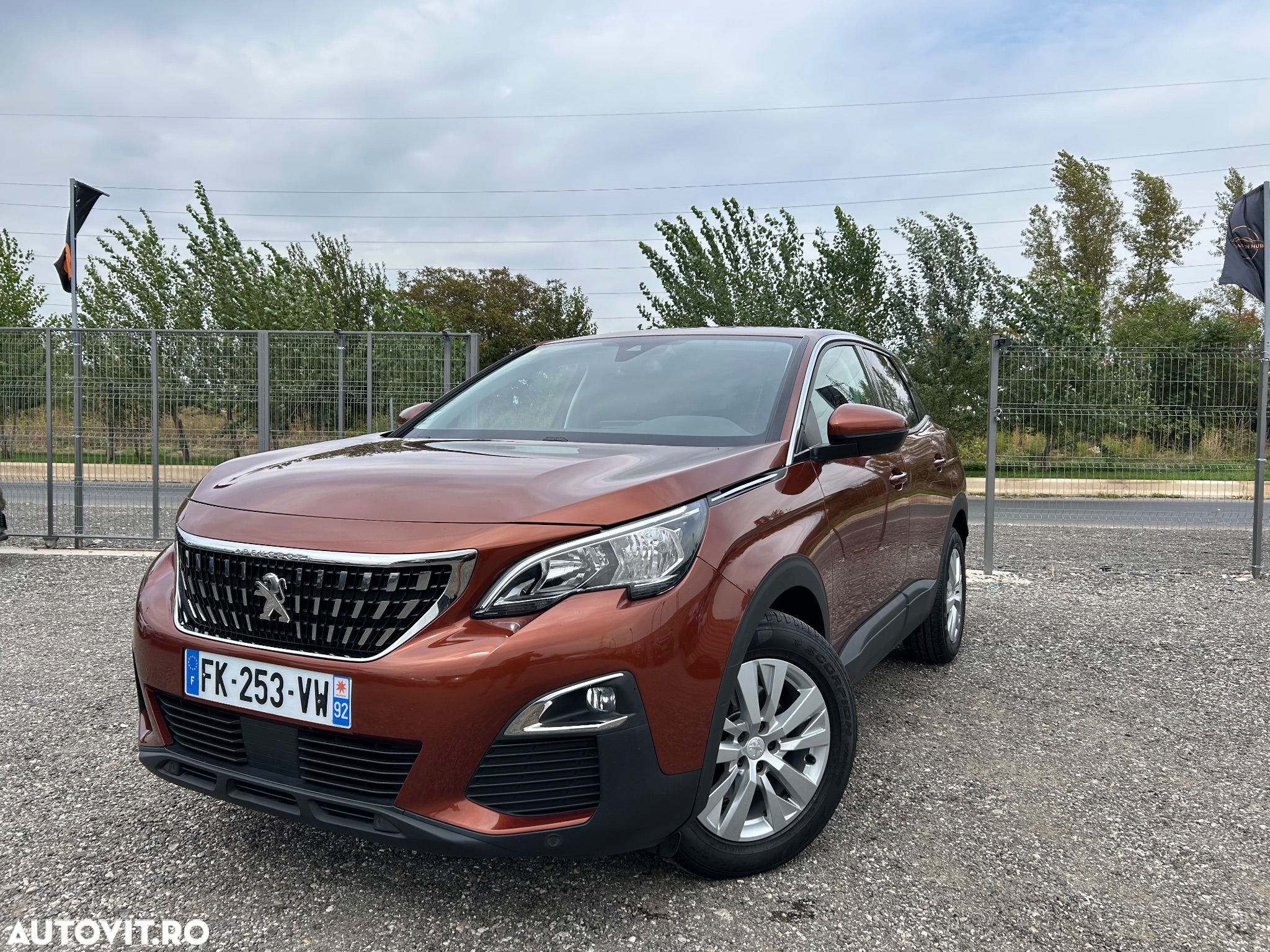 Peugeot 3008 BlueHDi 130 Stop & Start EAT8 Active Business-Paket - 2
