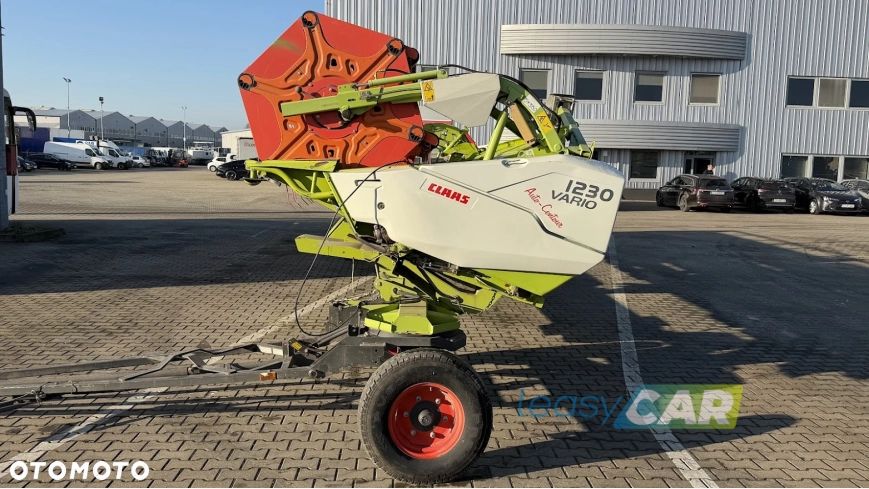 Claas Lexion 770 Terra Trac wyposażony w Header Vario 1230 12,27m - 28