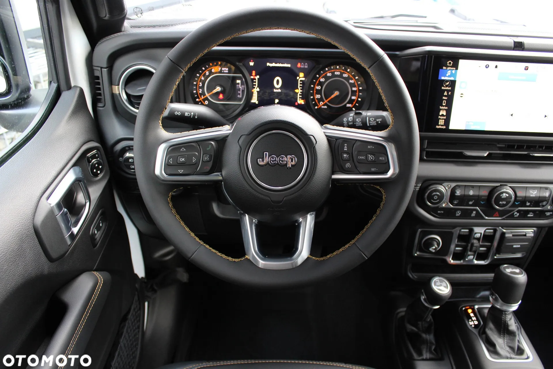 Jeep Wrangler Unlimited GME 2.0 Turbo Sahara - 13